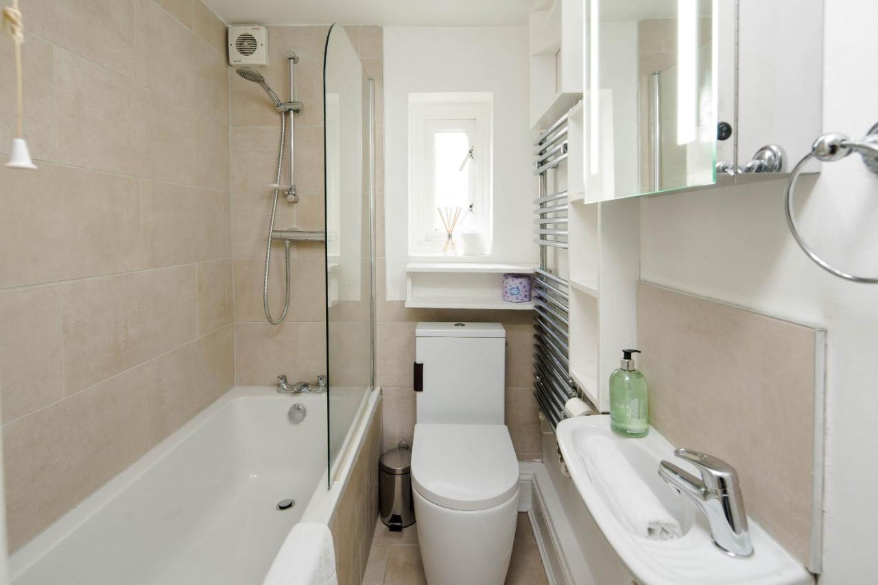 Beautiful Designer Flat In Maida Vale, Sleeps 4 * Londres