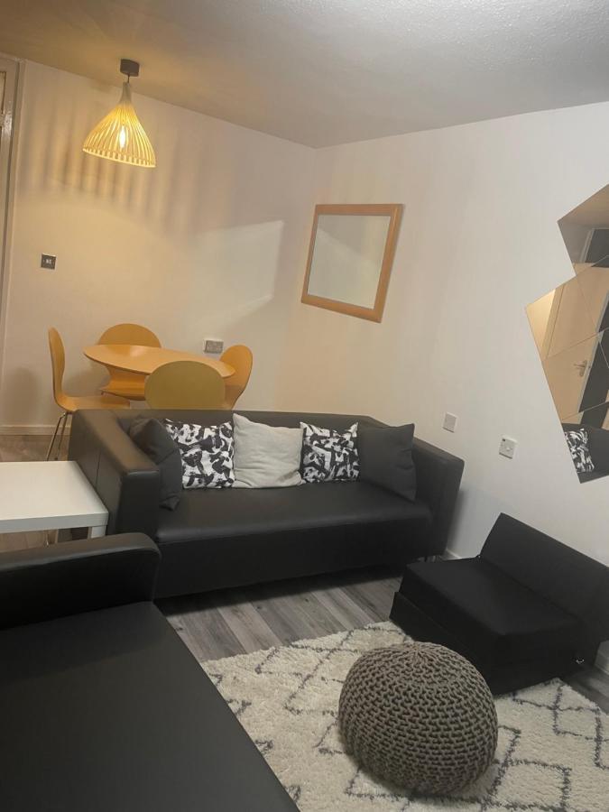 Two Bedroom Flat In Greenwich Near The 02 Apartment London