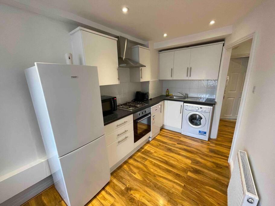 Apartamento Comfortable 1 Bedroom And Double Sofa Bed Flat *