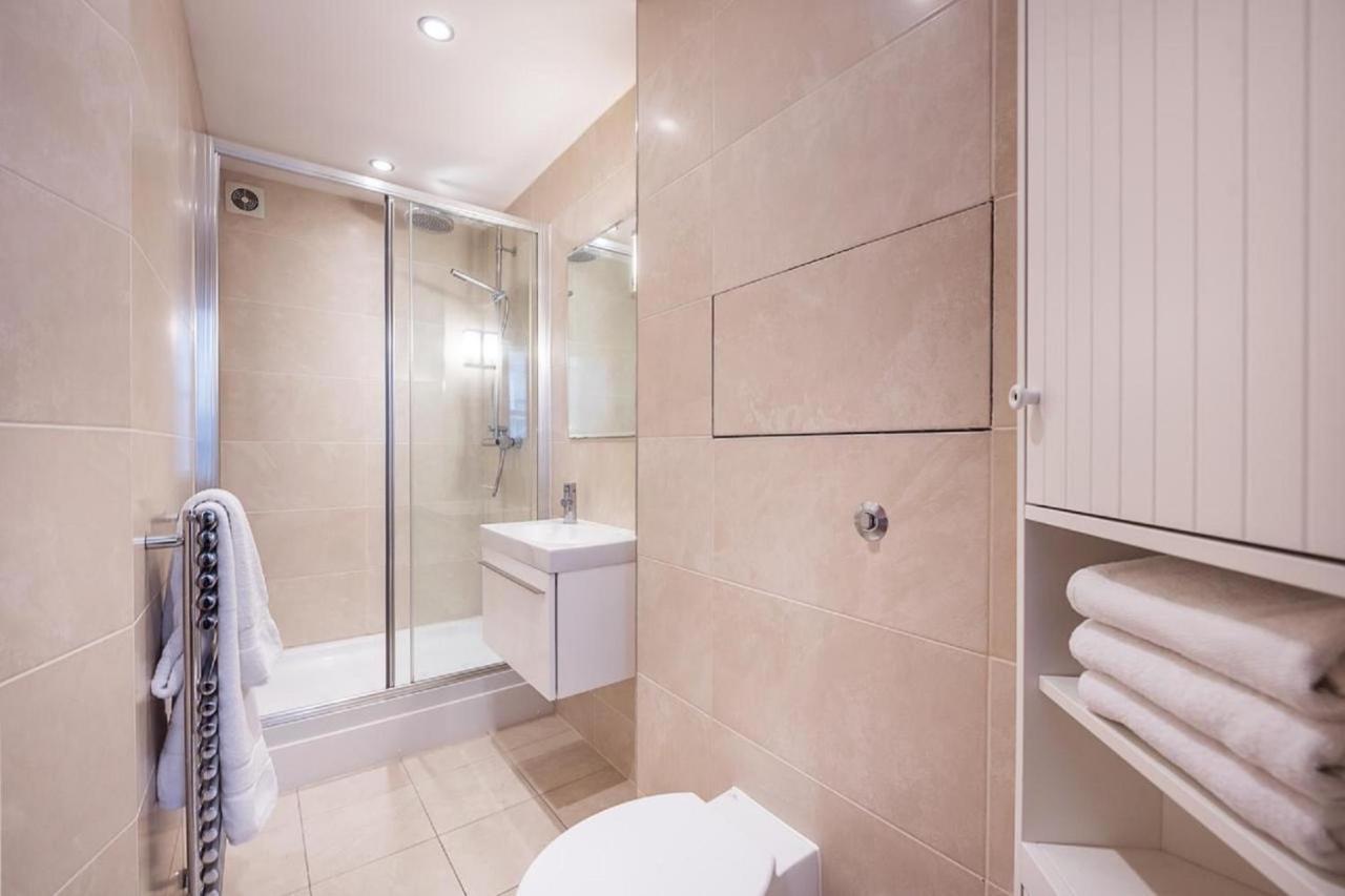Fantastic 1 Bedroom Flat Leicester Square West End * Londen