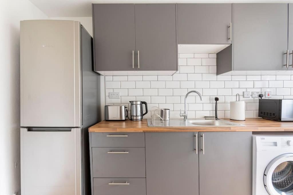 Apartamento Modern & Cosy Flat In *