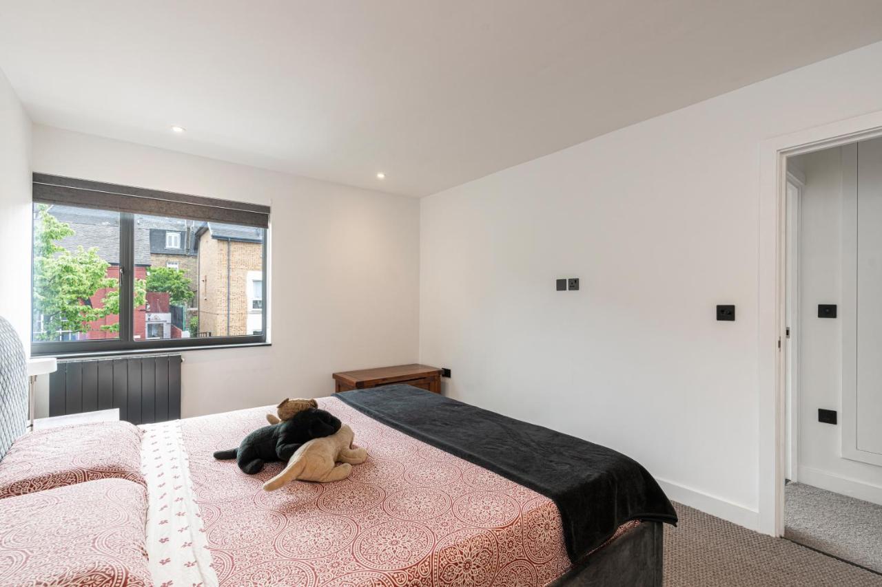 Altido Stunning 2 Bed House With Garden And Free Parking, Near Clapham Park Casa de férias