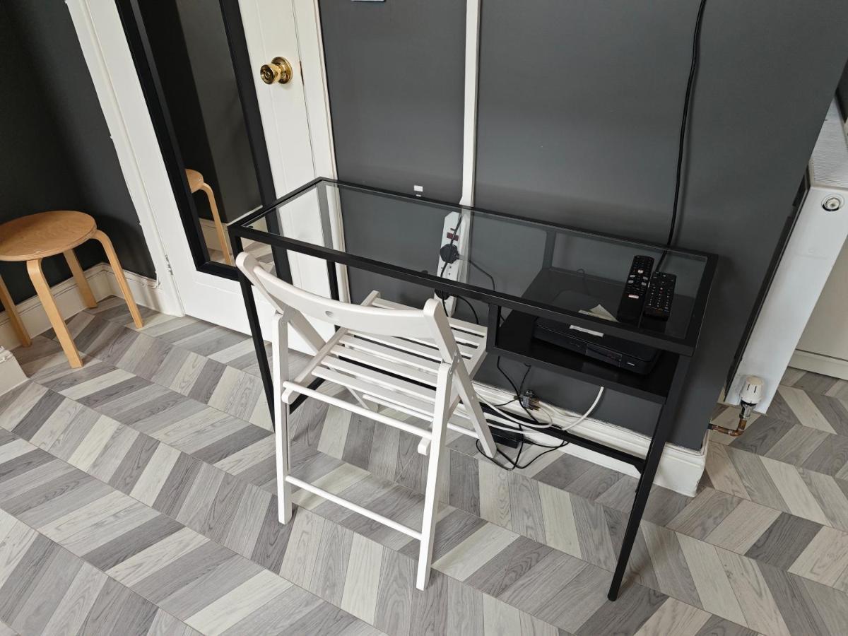 2 Bedroom 2 Bathroom In Old St - Shoreditch - Zone 1 Apartamento Londres