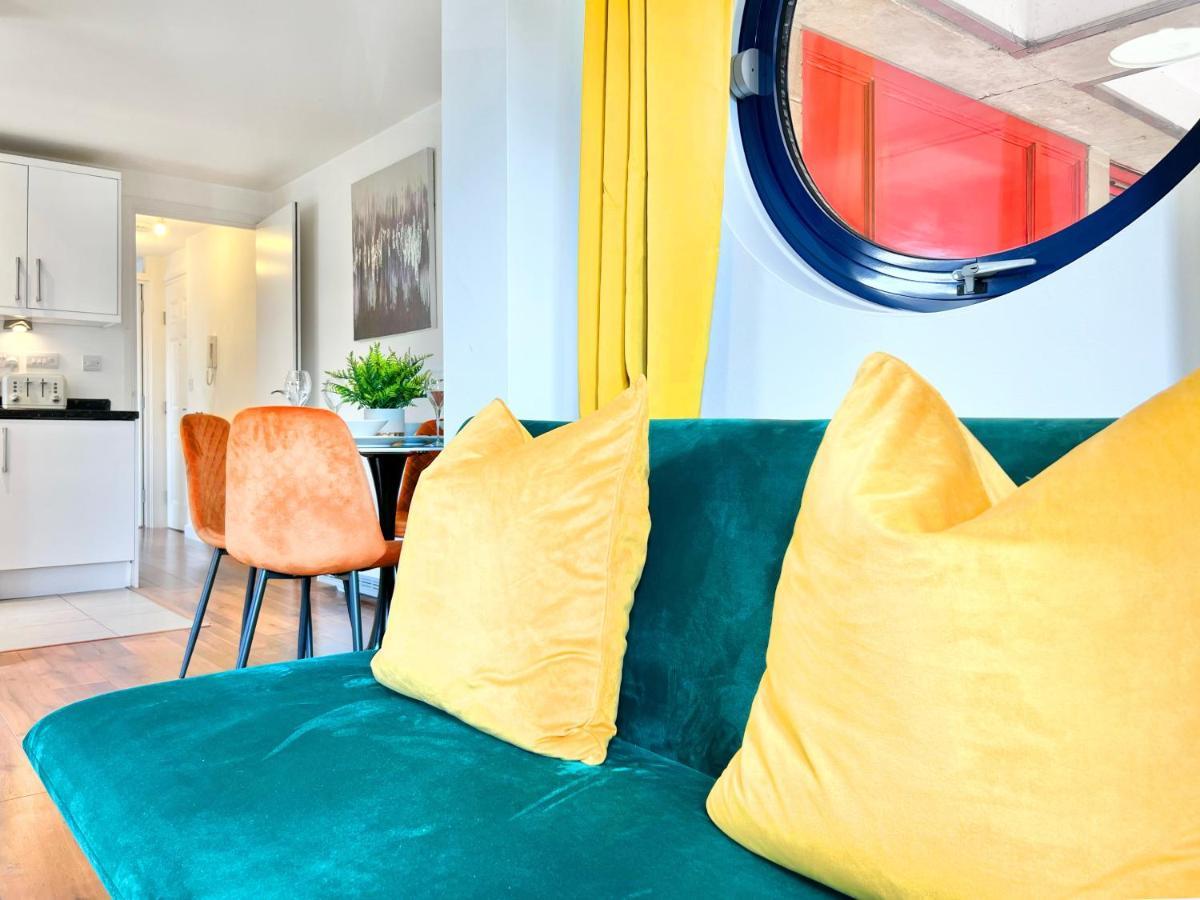 Weekly Or Monthly - Relocation & Business - 4 Guests - By Hofin Stays Short Lets & Serviced * London