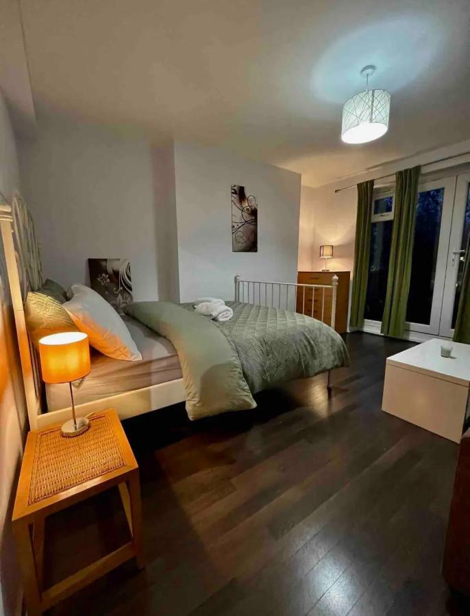Karen House R2 * London