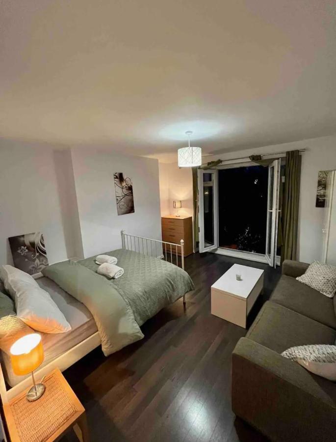 Guest house Karen House R2