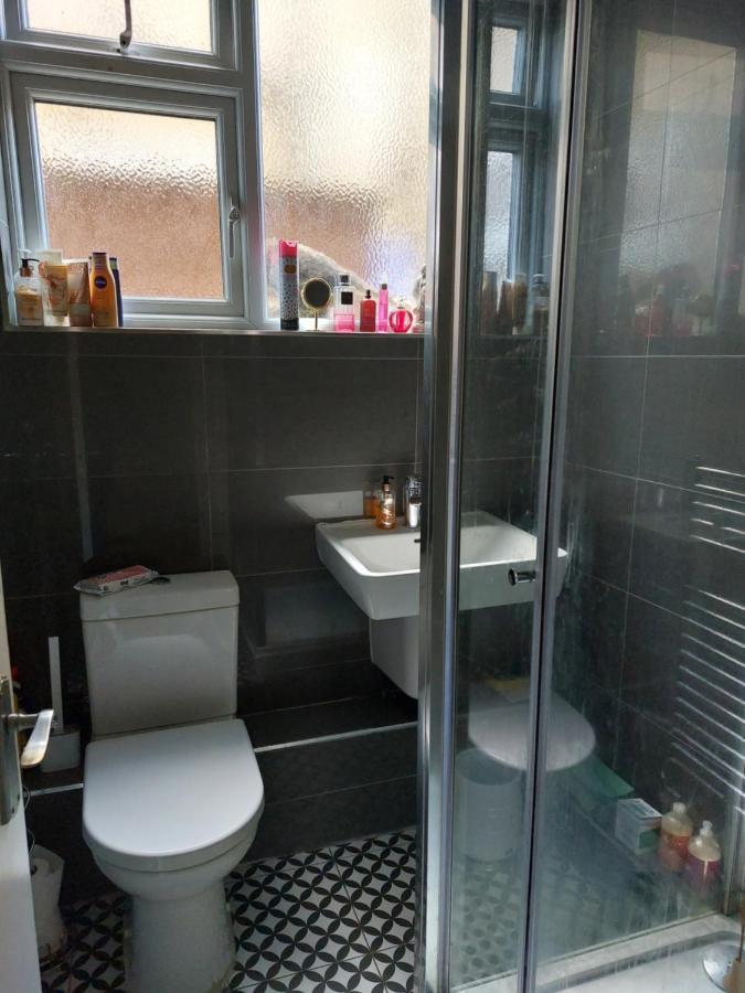 White Hart Lane Walking Distance Tottenham Hotspur Stadium Habitación en casa particular
