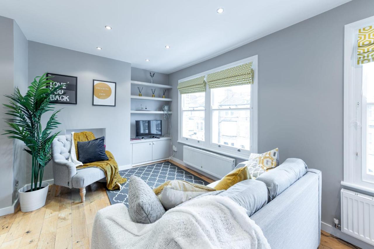 Stylish Shepherds Bush Flat *