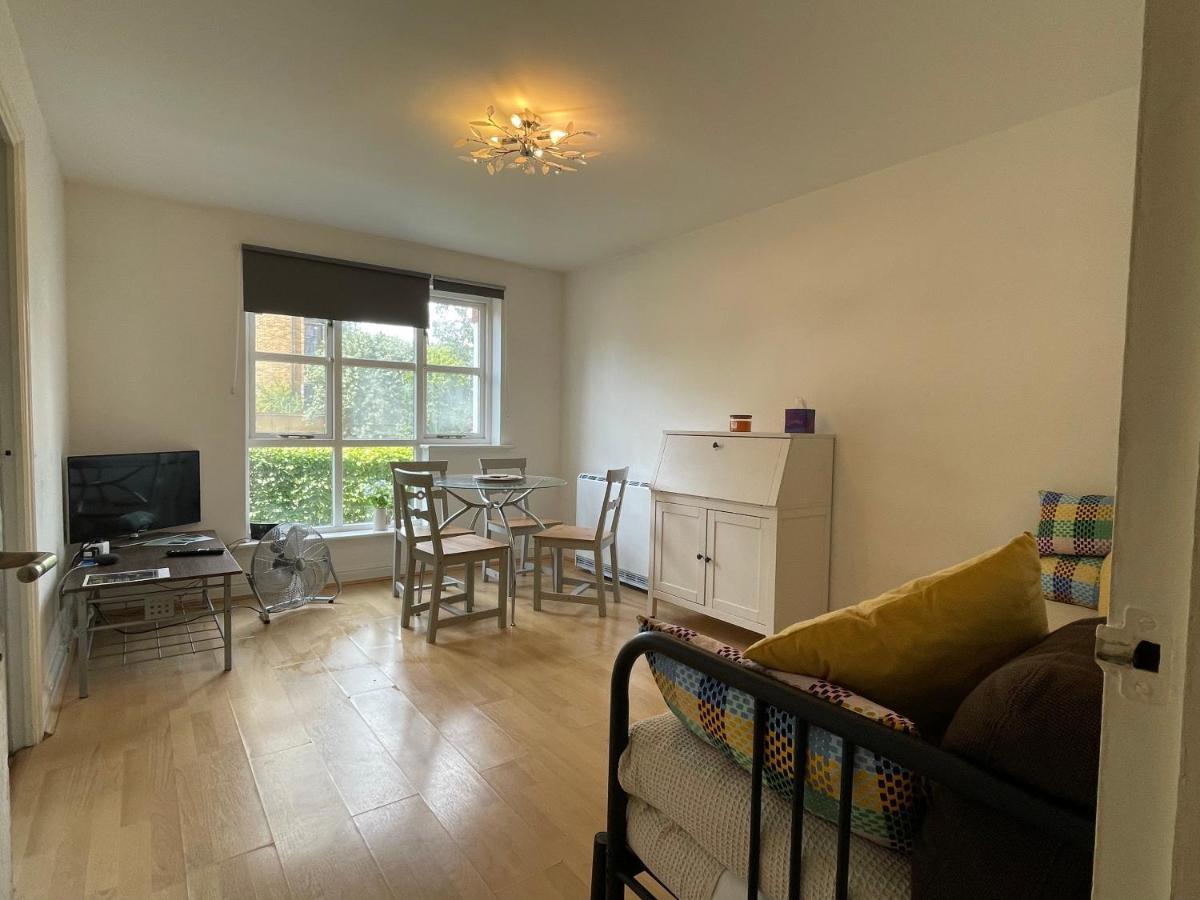 Surrey Docks Se16 Near Canada Water N Easy Access Canary Wharf
