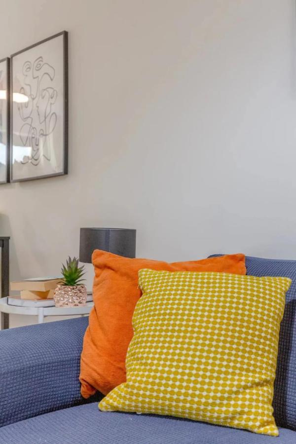 Casa de Férias Bright 2 Bedroom House In Kennington Londres