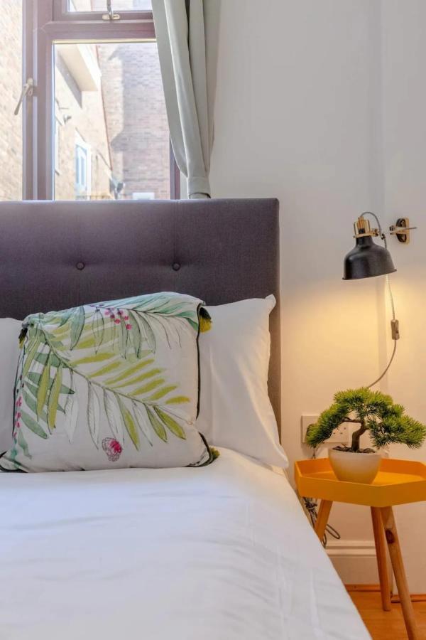 Casa de Férias Bright 2 Bedroom House In Kennington