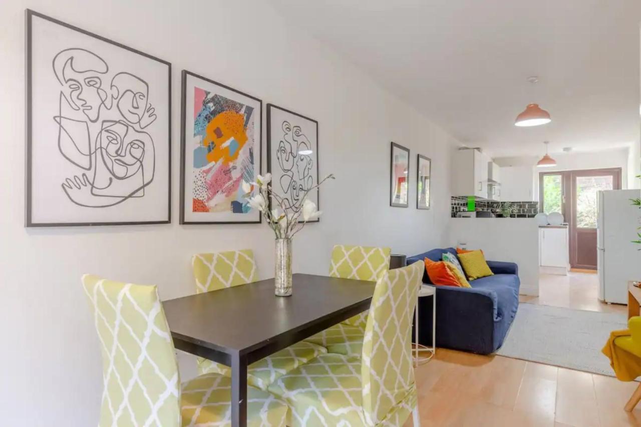 Bright 2 Bedroom House In Kennington * Londres