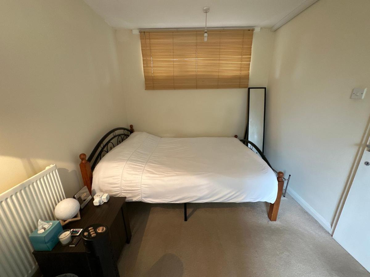 Quarto em Acomodações Particulares Cozy In Shared Near Canary Wharf