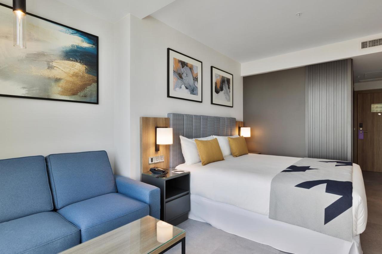 Riu Plaza Victoria 4*