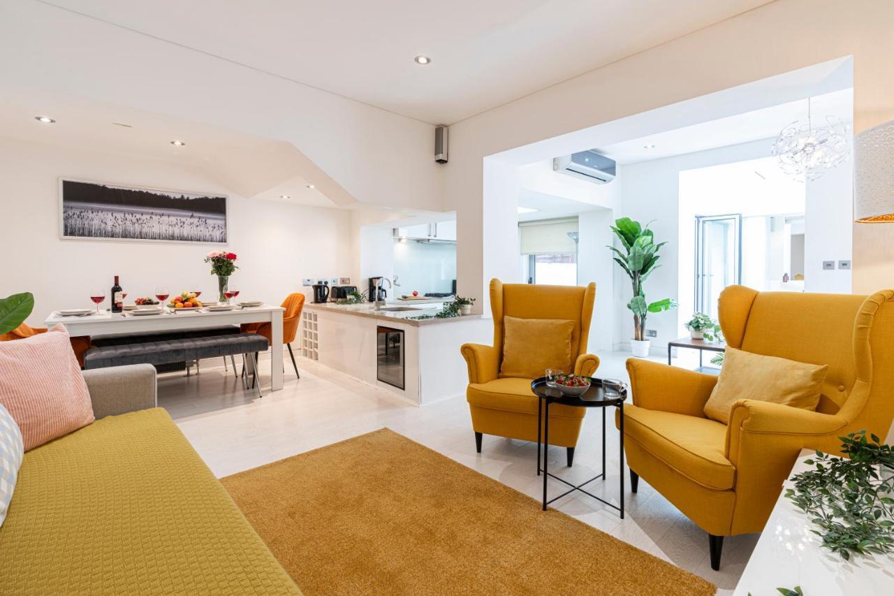 Apartment At Kensington And Knightsbridge *