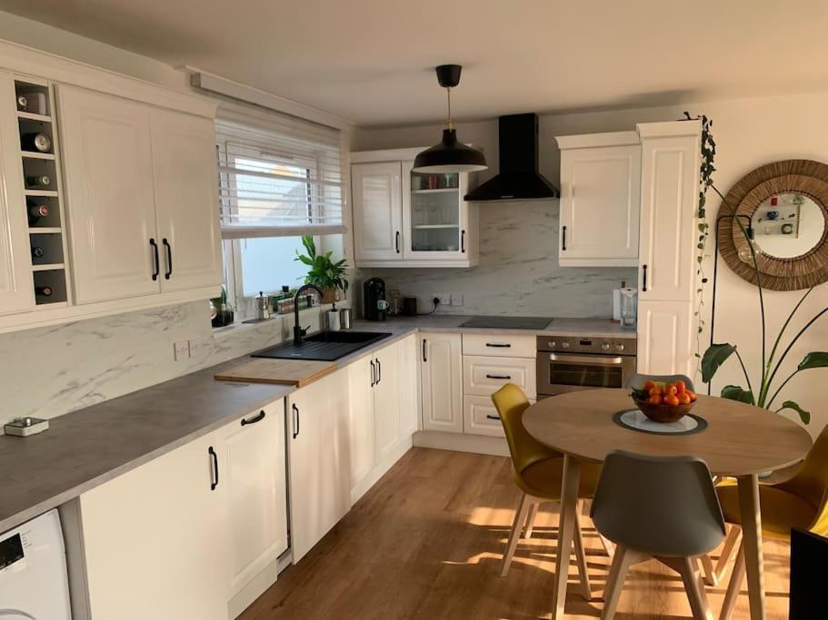 Lovely 1 Bedroom Flat In Zone 1/2 Apartamento