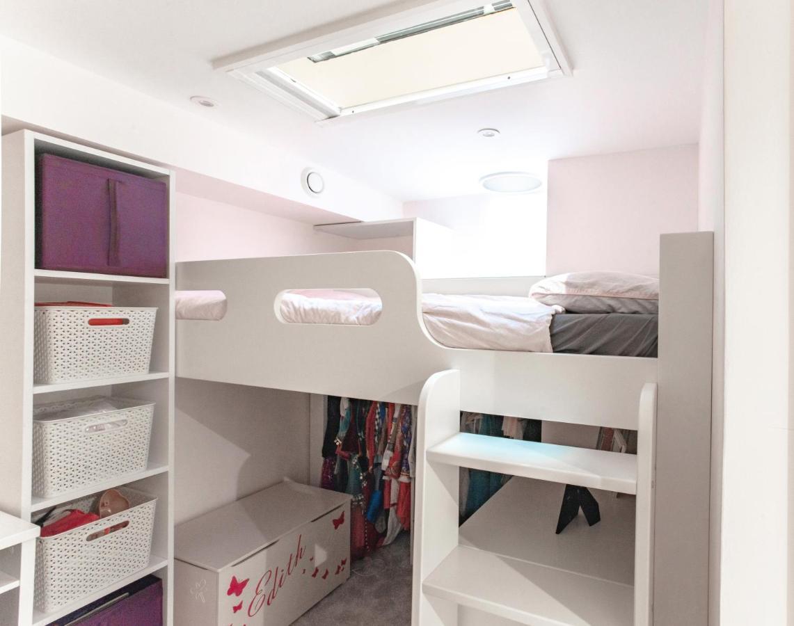 4 Bed Modern House Next To Hyde Park Hébergement de vacances *