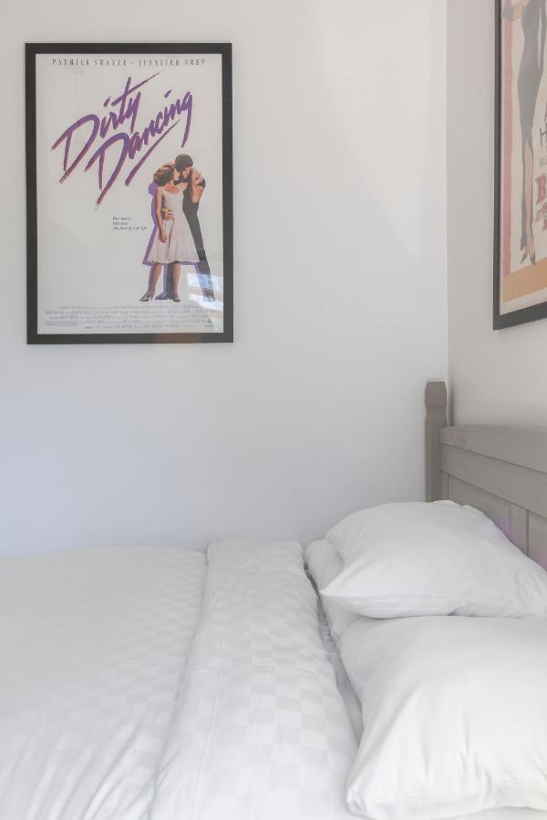 Stylish 1 Bdr Wcommunal Garden, Greenwich Apartment