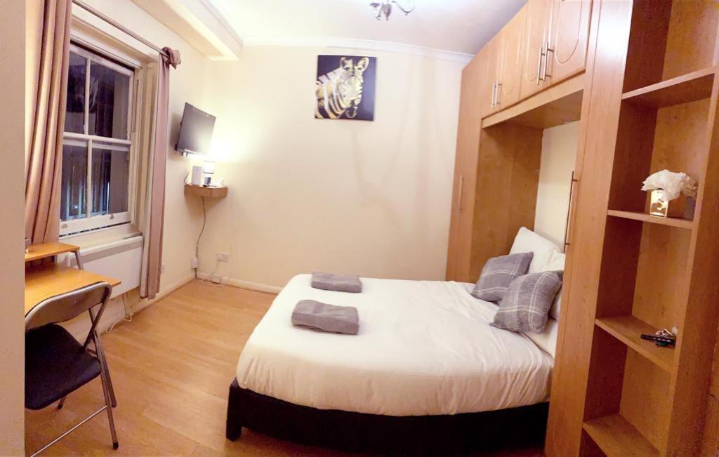 Kings Road Retreat - Affordable Serviced In Chelsea Apartamento *