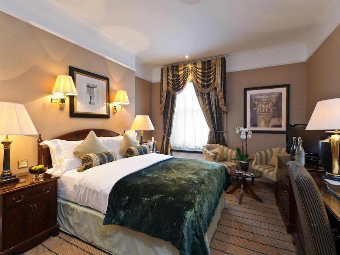 Hotel The Colonnade 4*