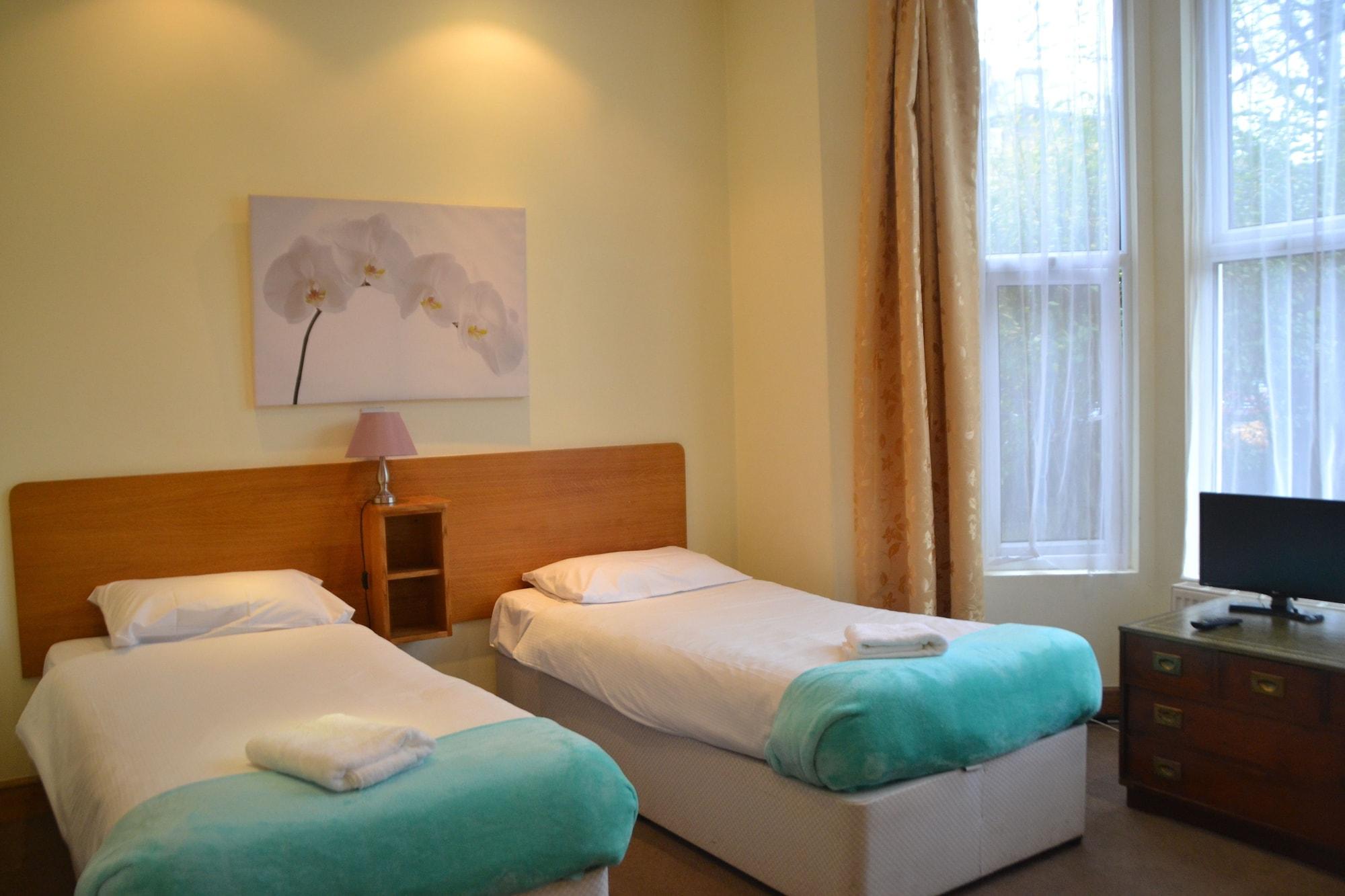 65 Hotel London