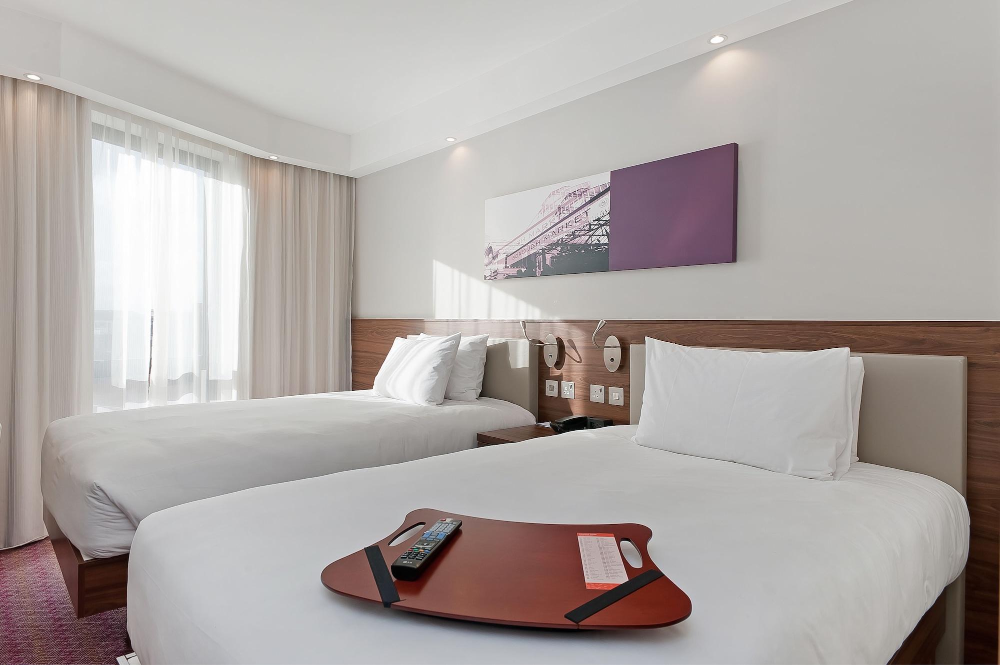 Hotel Hampton By Hilton Waterloo 3*