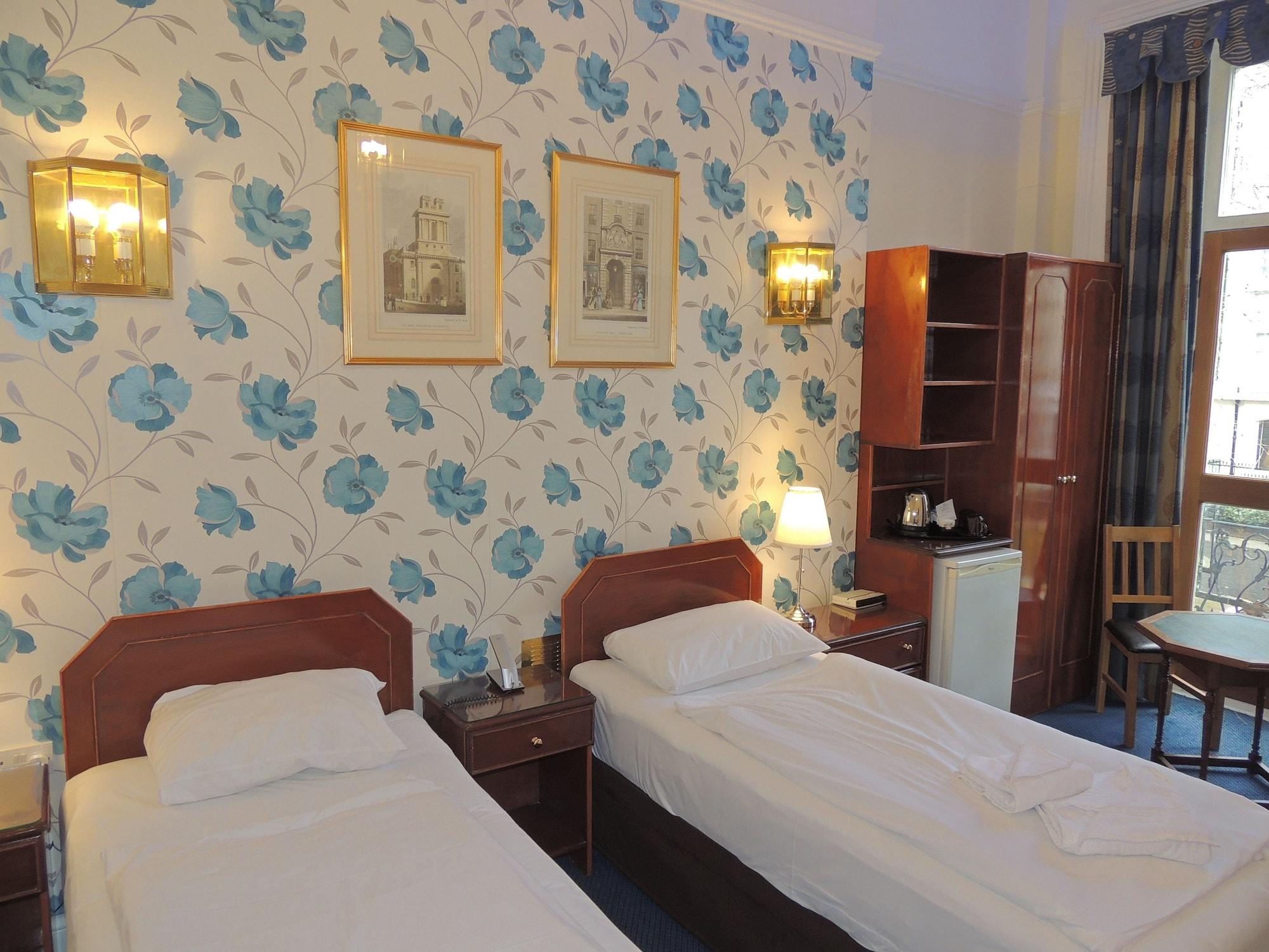 Dolphin 3* Londen