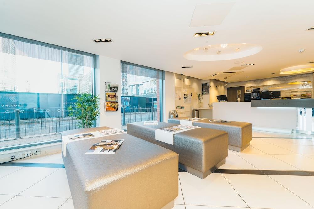Point A Canary Wharf 3* Londres