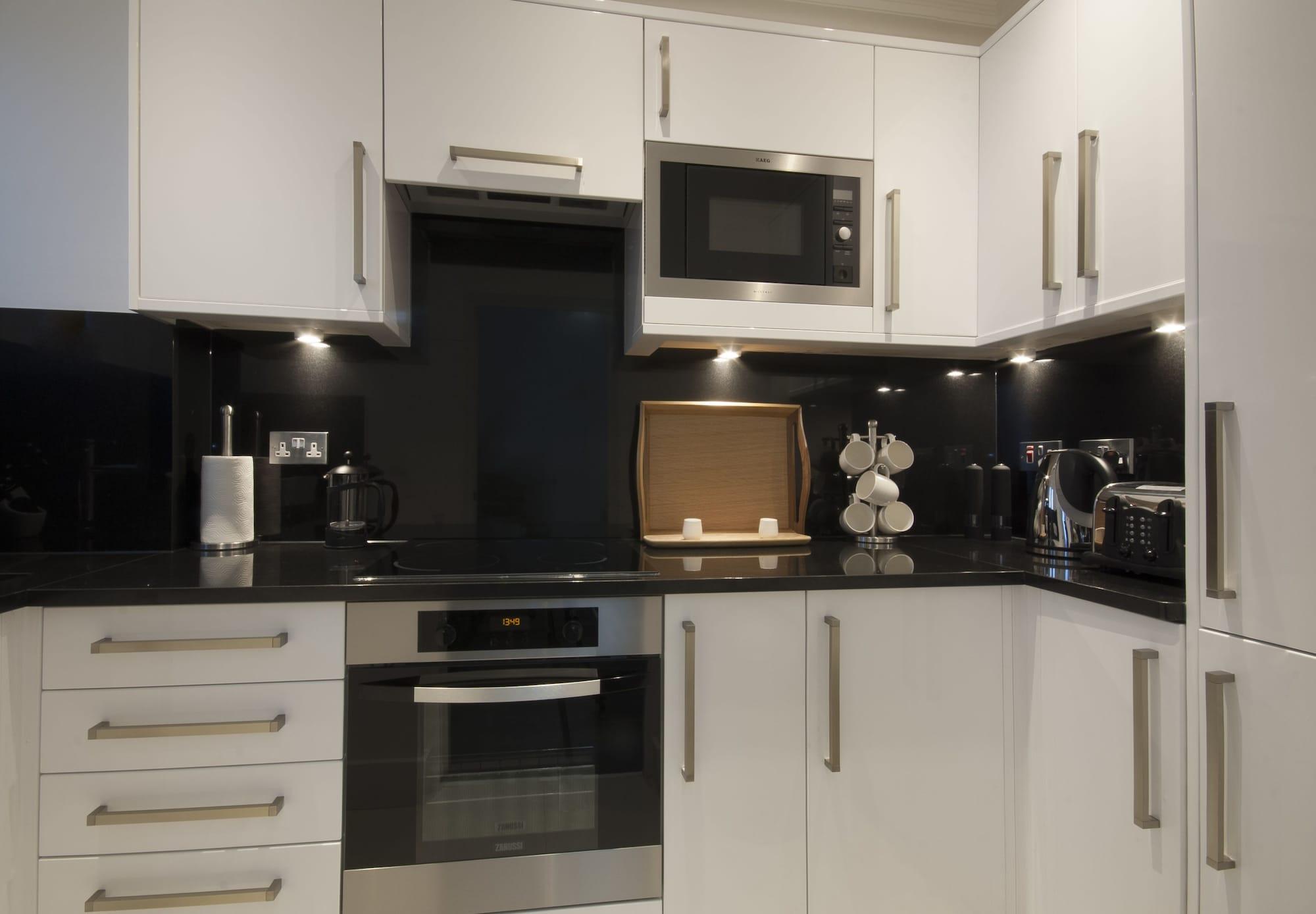Manson Place Apart-hotel 4*