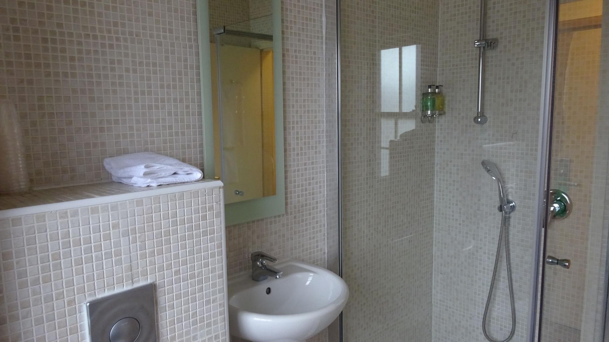Hotel Americana 3*