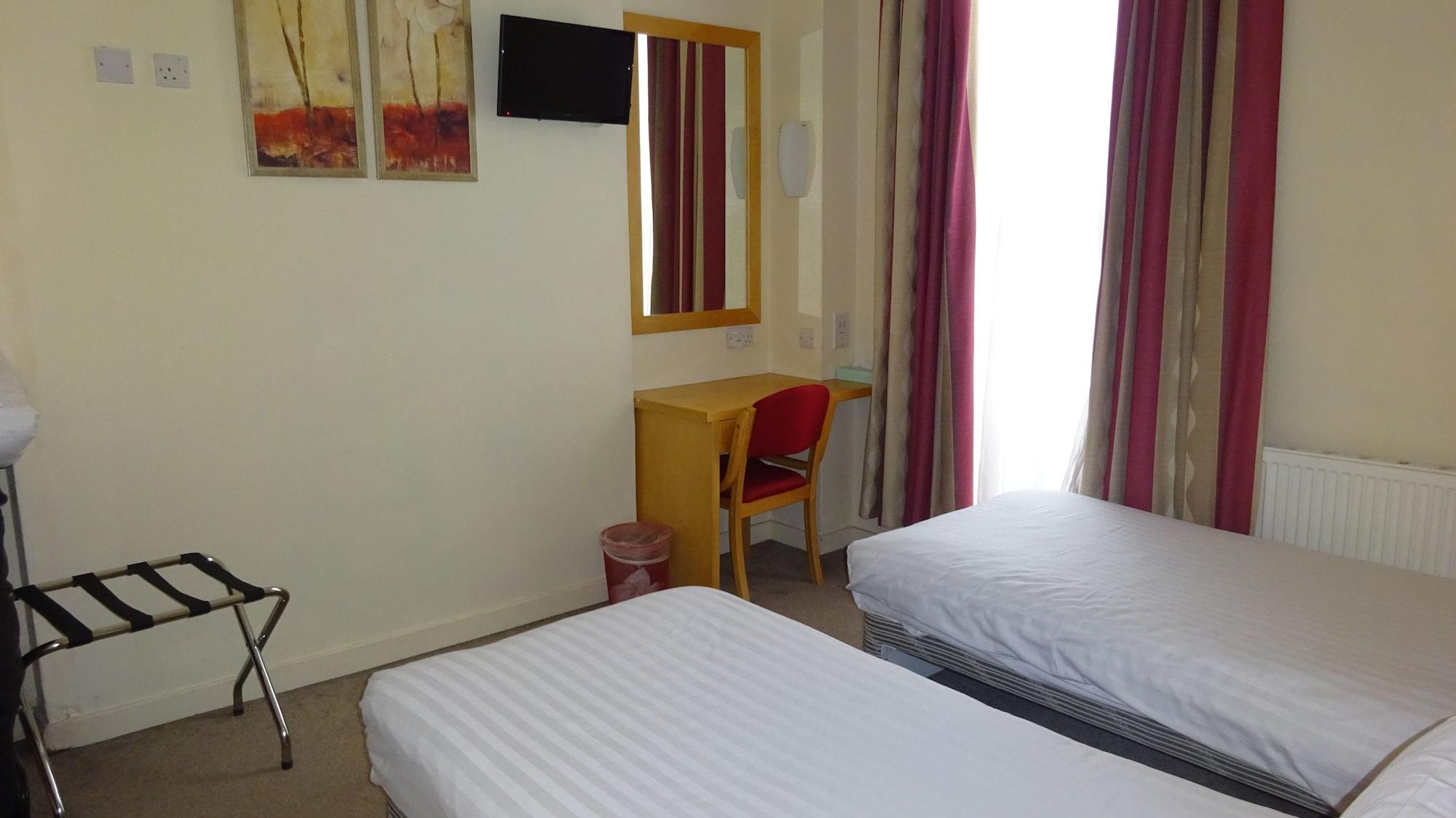 Americana Hotel