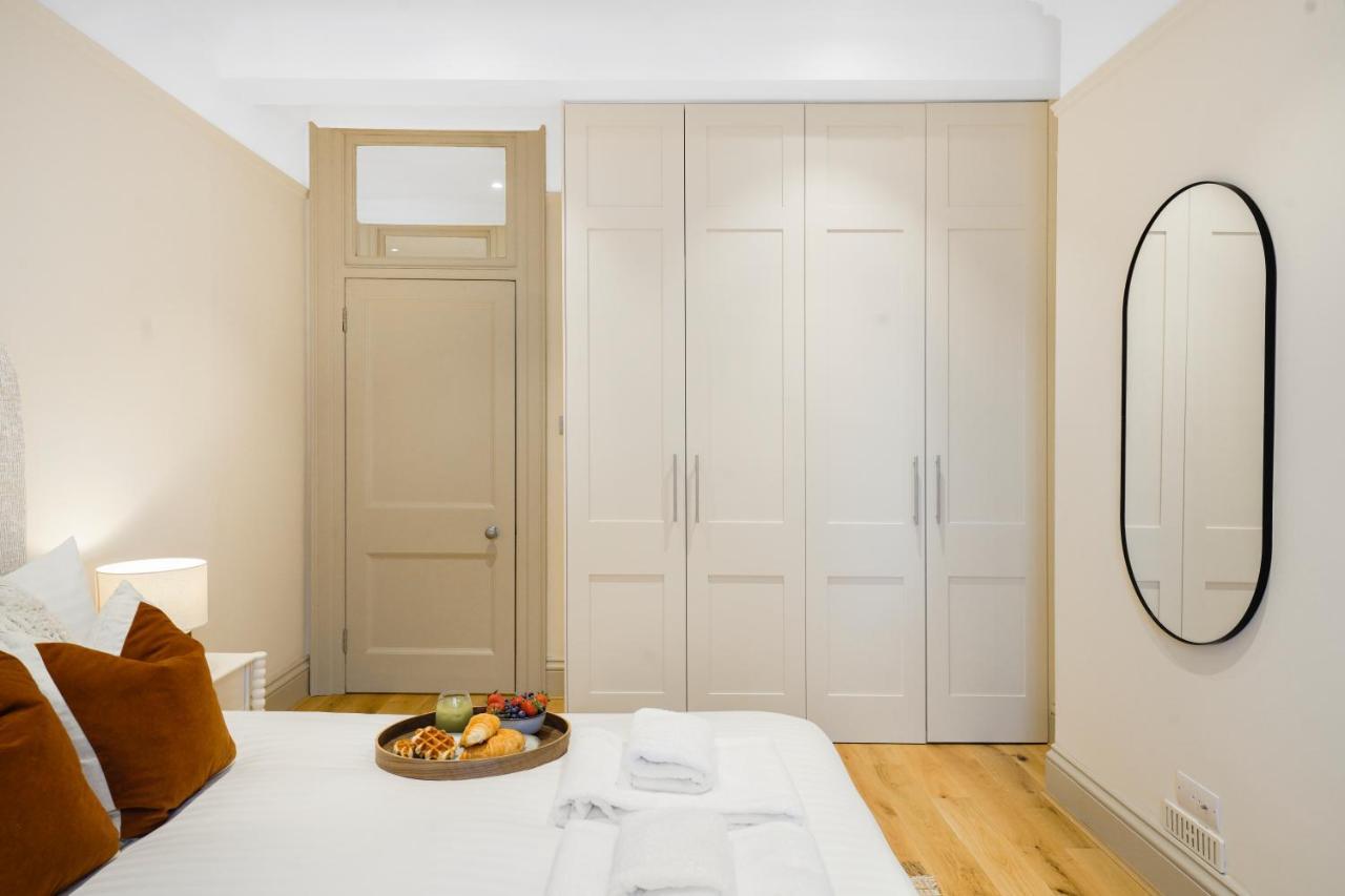 Spacious And Modern 4 Beds In Kensington Apartamento