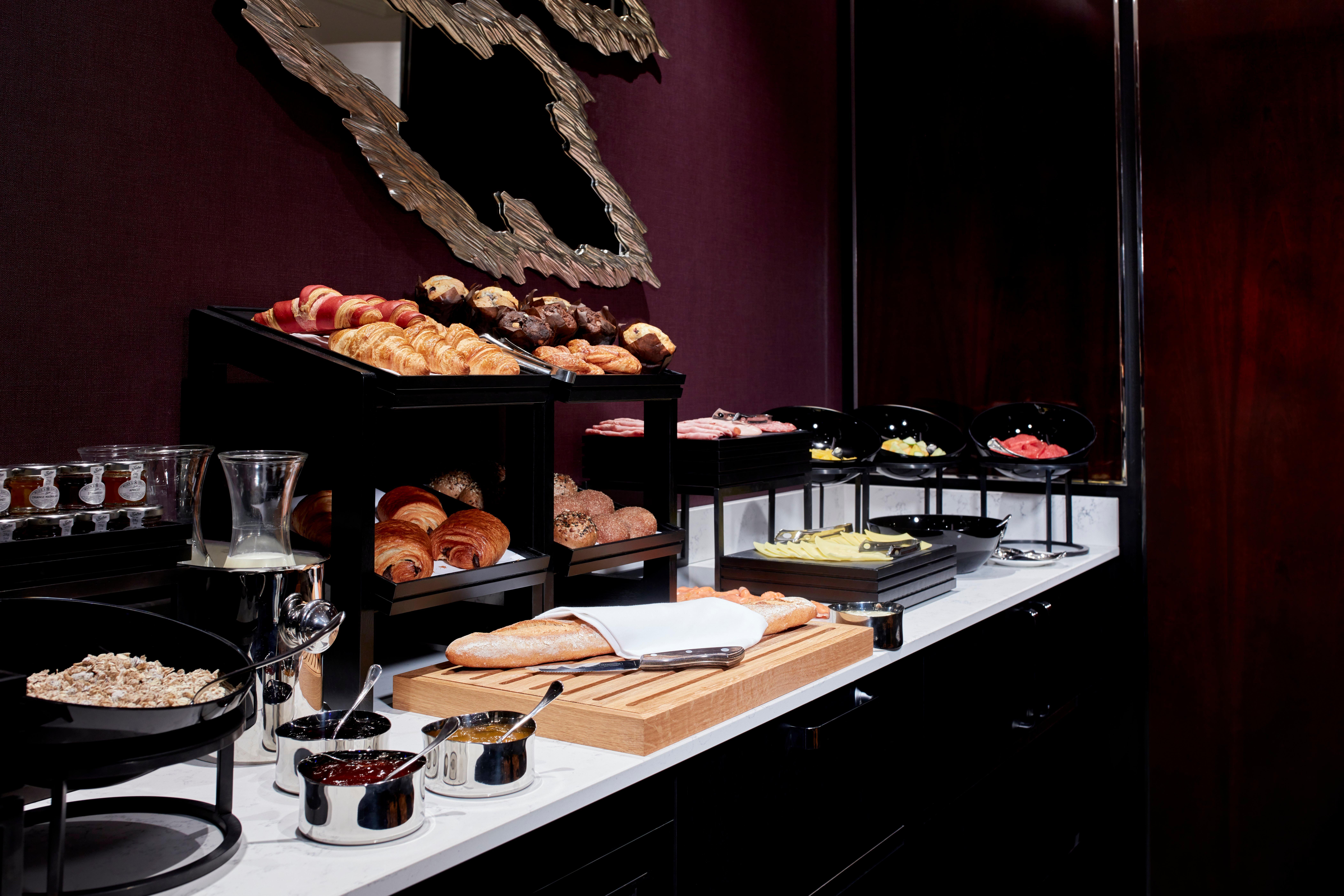 Hotel Hyatt Regency Embankment 4*