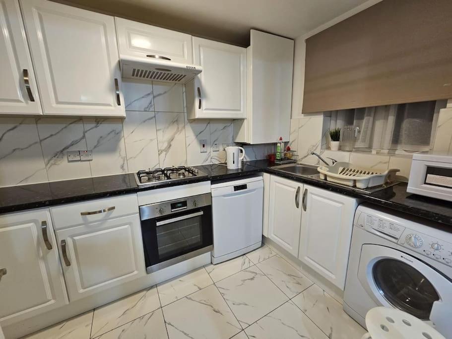 Apartamento Lovely Flat Close To Shepherd's Bush Londres