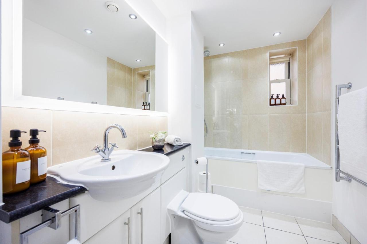 2 Bed Just Off Tottenham Ct Rd, 2 Min To Goodge St Appartement Londres