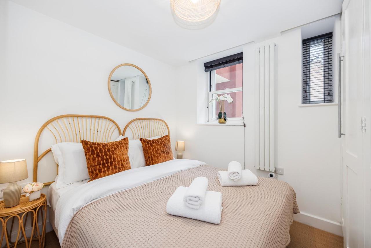 2 Bed Just Off Tottenham Ct Rd, 2 Min To Goodge St Appartement