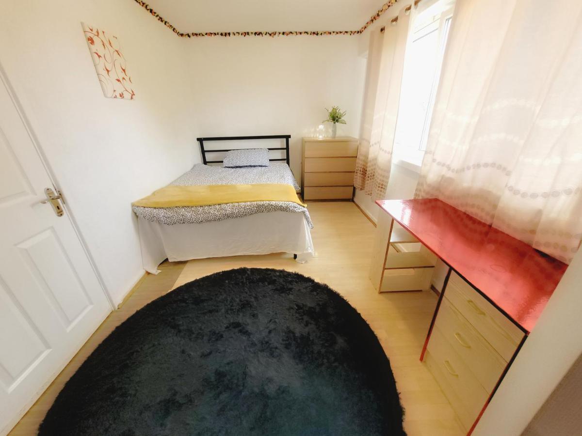 Excellent Double In Cheap Rate Around Séjour chez l'habitant Londres