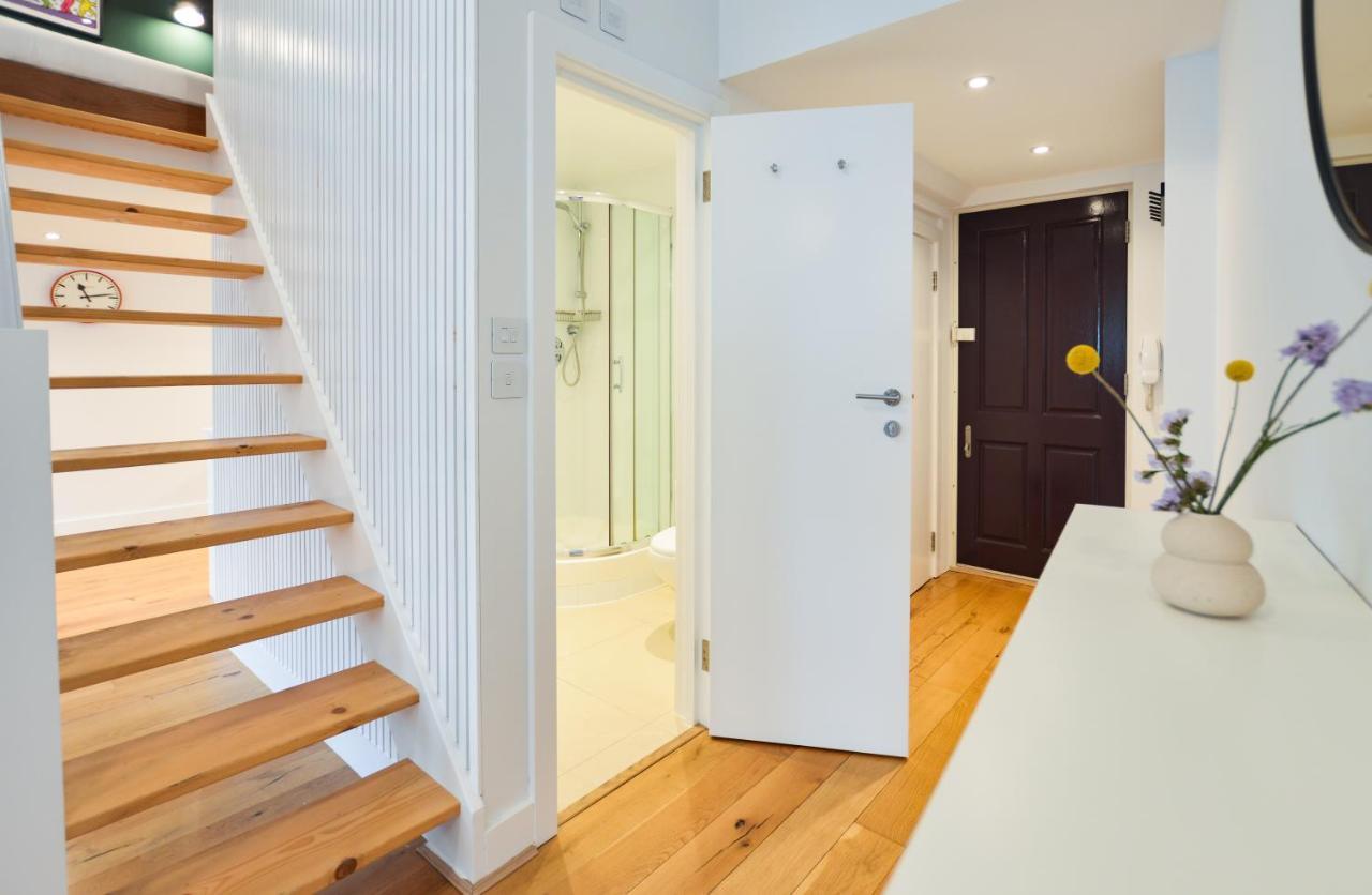 Spacious West Hampstead With Mezzanine Bedroom By Concept Apartamento