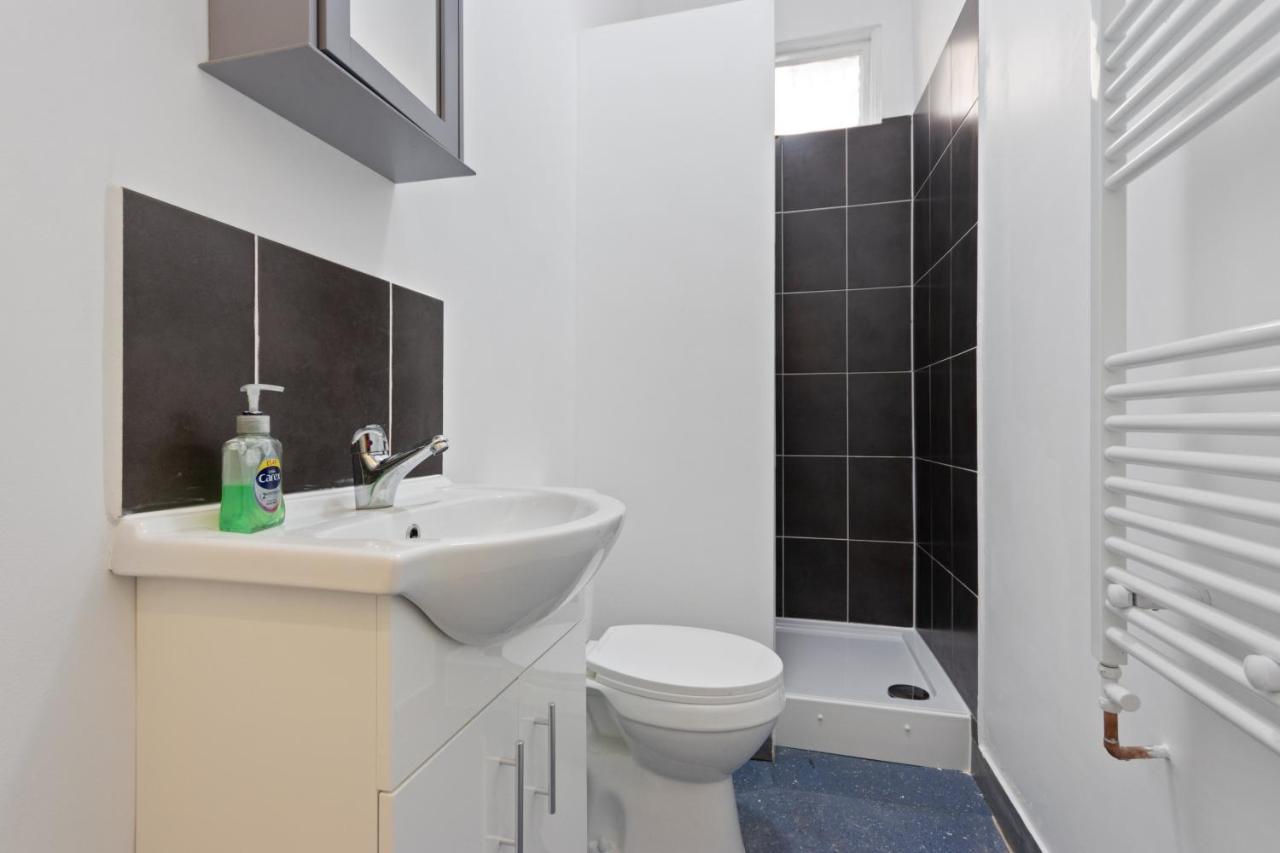 Fantastic 2bd Barking With Links To The City! Londres