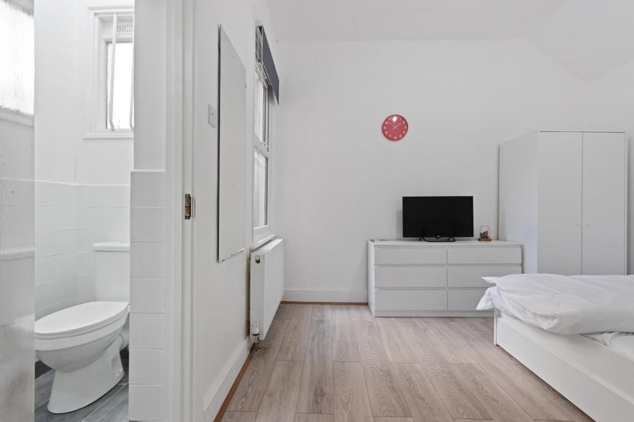 Fantastic 2bd Barking With Links To The City! Apartamento *