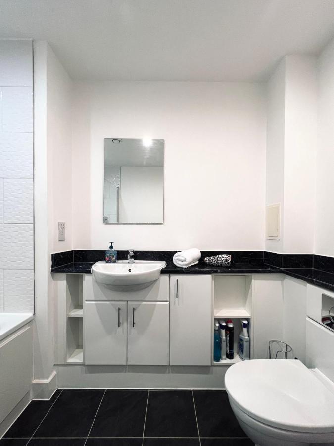Venice Court 2bedroom * Londres