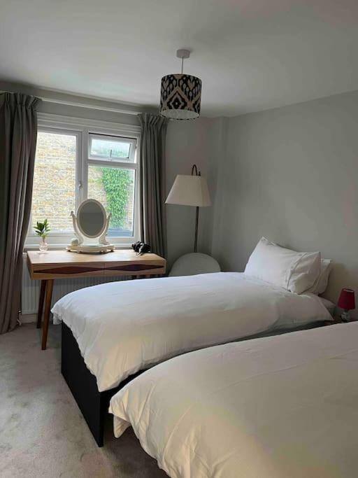 A Cosy 1 Bedroom Flat In South West * Londres