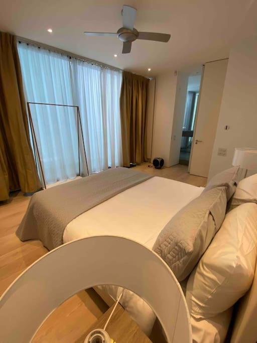 Casa de Férias Stunning 4 Bed Mews House With Patio