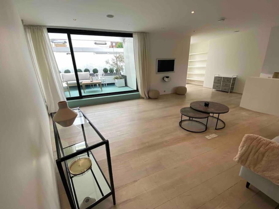 Casa de Férias Stunning 4 Bed Mews House With Patio *