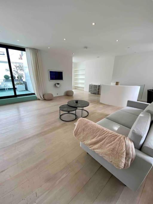 Stunning 4 Bed Mews House With Patio * Londres