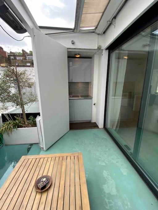 Stunning 4 Bed Mews House With Patio Londres