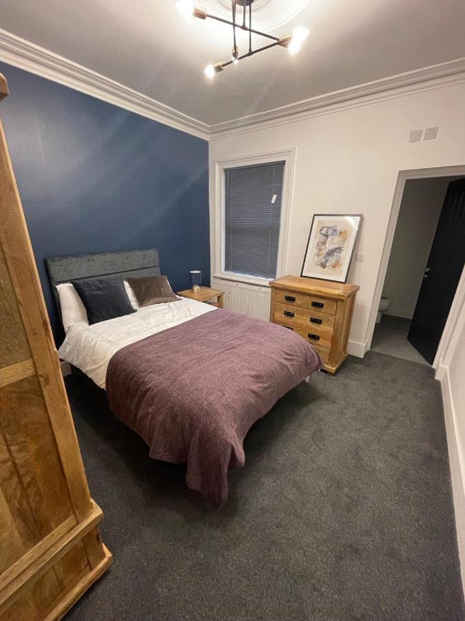Private With En-suite In Catford, Apartment