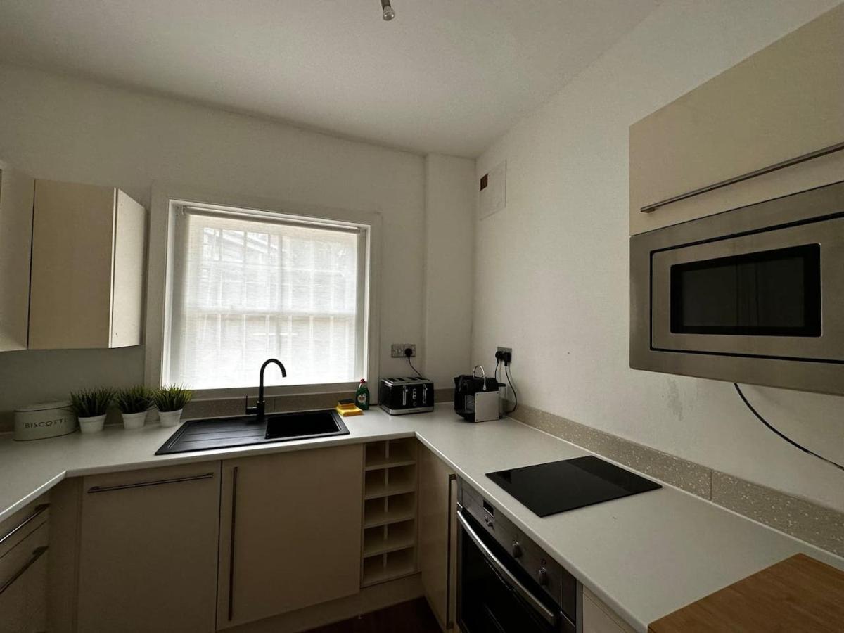 Spacious For 4 Flat Near Regents Park N2