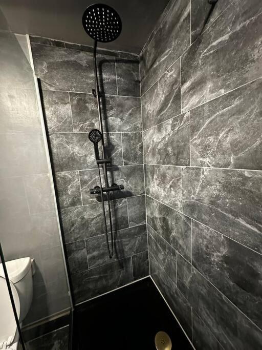 Apartment Spacious For 4 Near Regents Park N1 London