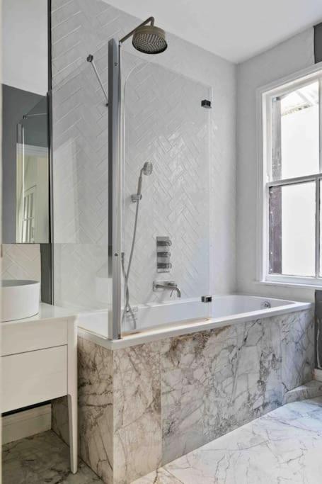 Modern 3 Bed In Tottenham Apartamento *